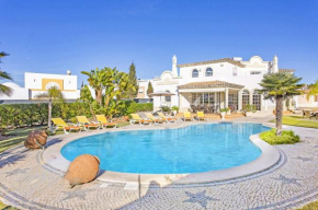 Villa Quinta da Vinha by Villa Plus